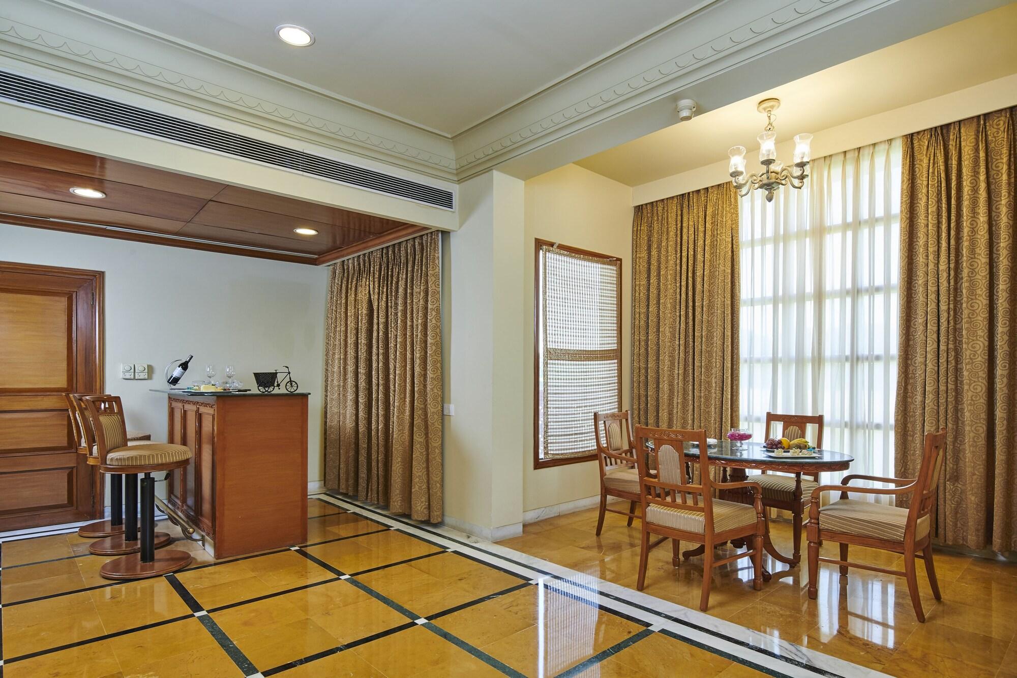 The Ummed Jodhpur Palace Resort & Spa Exterior photo